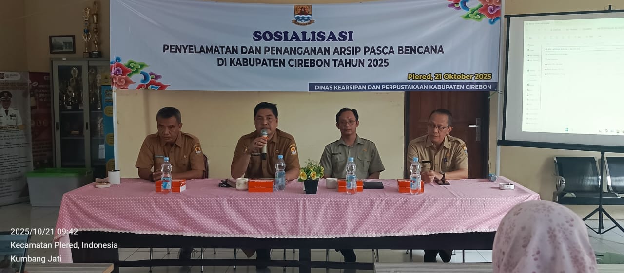 sosialisasi-penyelamatan-dan-penanganan-arsip-pasca-bencana-di-kecamatan-plered-kabupaten-cirebon-tahun-2025